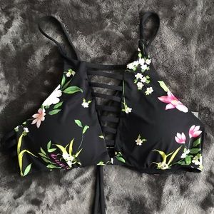 Reversible bikini top
